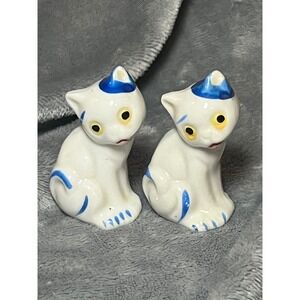 Vintage Japan Cat Salt Pepper Shakers Blue White Ceramic Figural 3 Inch Set